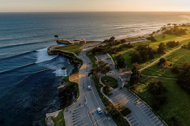 Aerial phot of Steamer Lane. 