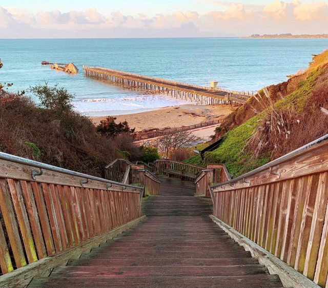 Photo of the seacliff stairs and of the S.S. Palo Alto. 