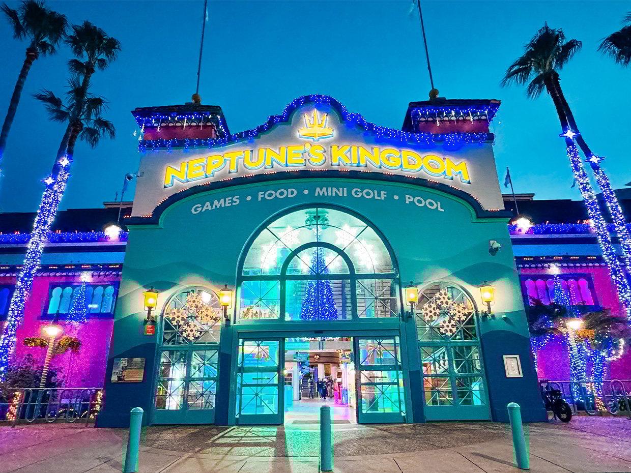 Neptune's Kingdom at the Beach Boardwalk during Winter. Photographed by Jenn Day