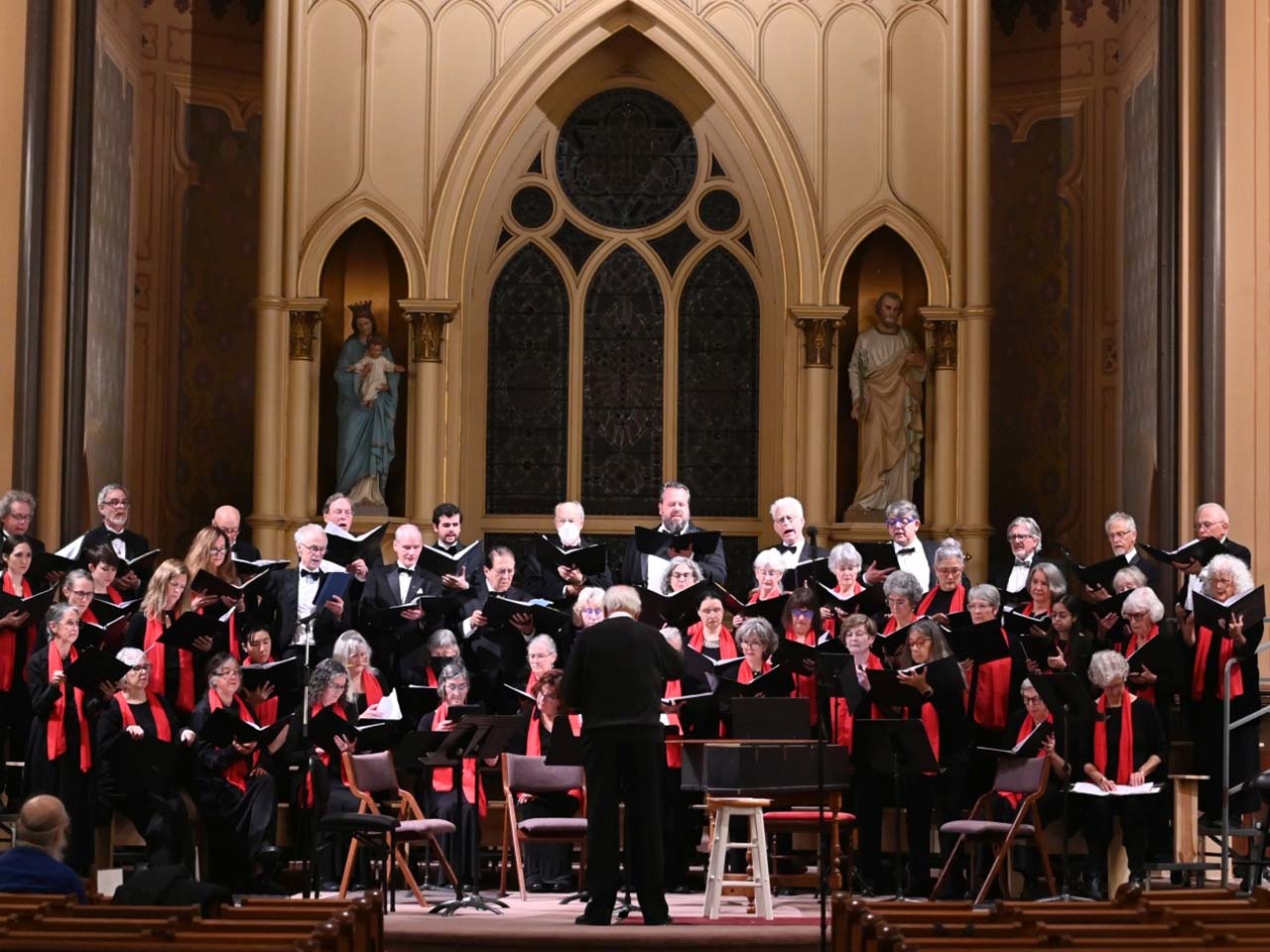 Choir in Holy Cross